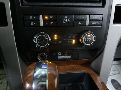 Used 2010 Ford F150 Lariat image 22