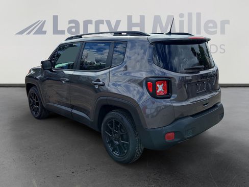 Used 2019 Jeep Renegade Altitude w/ Quick Order Package 2XM image 3