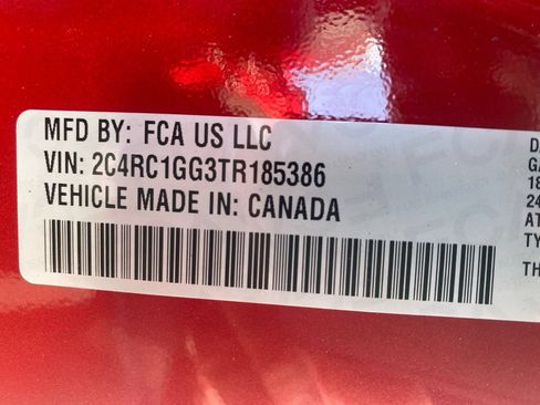 Used 2026 Chrysler Pacifica Limited FWD image 34