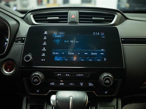 Used 2018 Honda CR-V Touring image 21