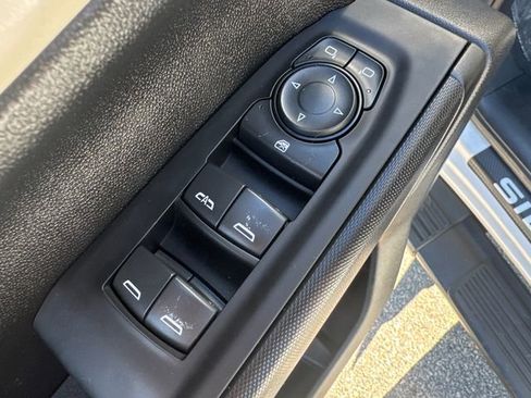 Used 2024 Chevrolet Silverado 1500 Custom image 25