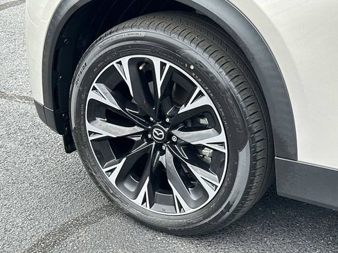 Certified 2024 MAZDA CX-90 Plug-In Hybrid w/ Premium Plus AWD/4WD image 33