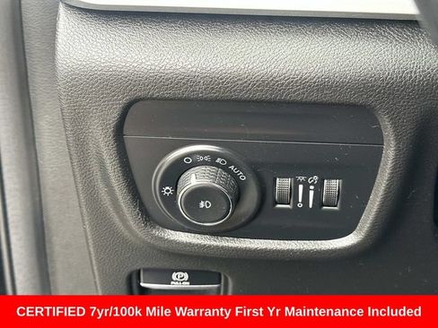 Used 2022 Jeep Grand Cherokee Limited AWD/4WD image 25
