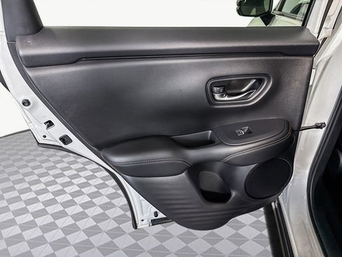 Used 2023 Honda HR-V Sport image 26