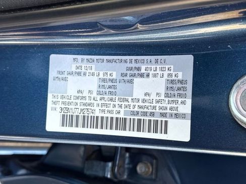 Used 2018 MAZDA MAZDA3 Sport image 22