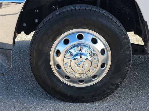 New 2025 RAM 3500 Big Horn image 9