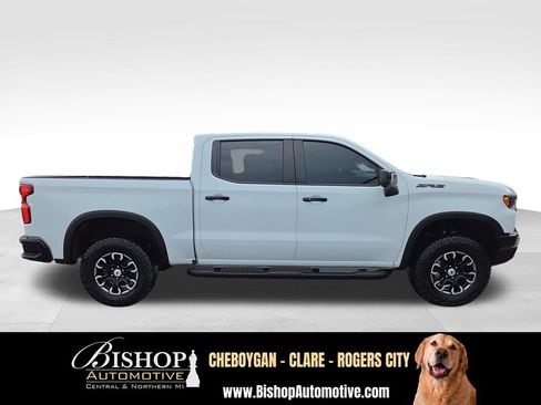 Used 2023 Chevrolet Silverado 1500 ZR2 w/ Technology Package AWD/4WD image 7