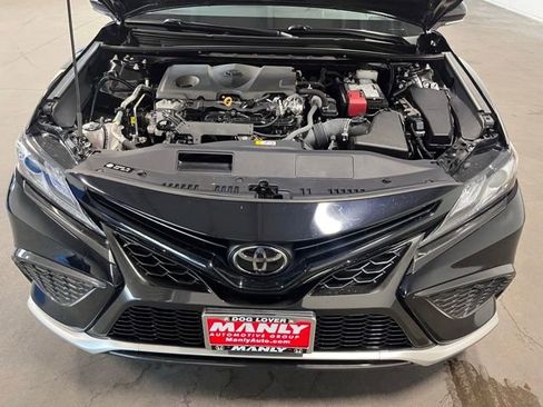 Used 2023 Toyota Camry XSE image 9
