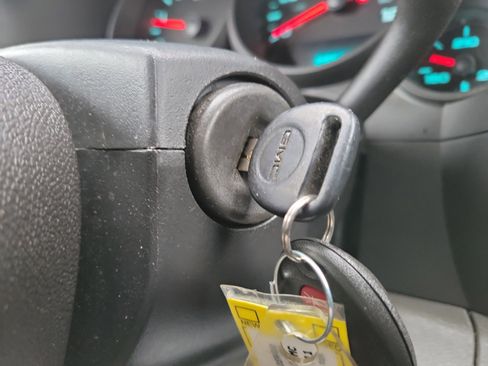 Used 2011 GMC Sierra 1500 SL image 30