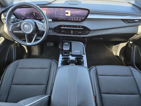 Certified 2025 Buick Enclave Preferred image 12