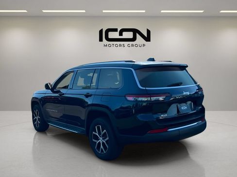 Used 2023 Jeep Grand Cherokee L Limited AWD/4WD image 3