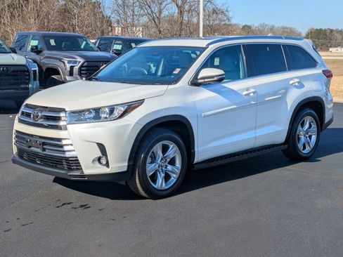 Used 2019 Toyota Highlander Limited image 8