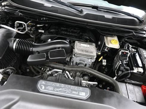 Used 2022 Jeep Wagoneer Series III w/ Premium Group I AWD/4WD image 33