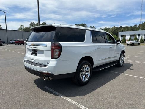 Used 2023 Chevrolet Suburban Premier AWD/4WD image 5