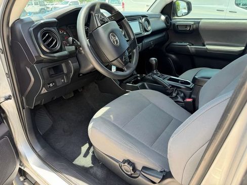 Used 2019 Toyota Tacoma SR w/ SR Convenience Package RWD image 11
