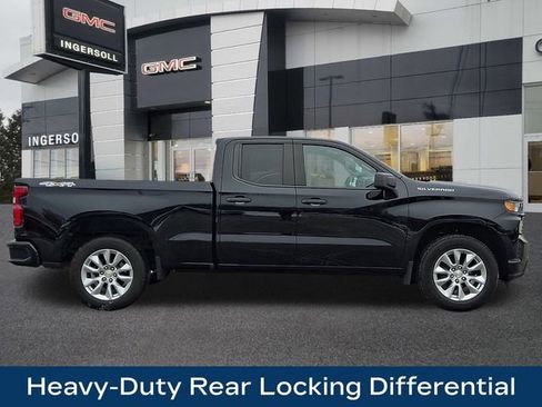 Used 2019 Chevrolet Silverado 1500 Custom w/ Custom Value Package image 10