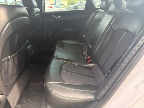Used 2022 Kia K5 GT-Line FWD image 25