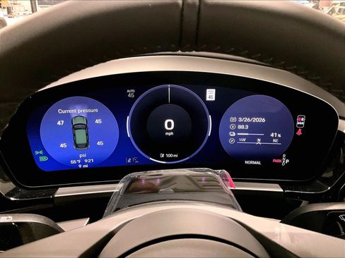 New 2026 Porsche Macan 4 Electric AWD/4WD image 17