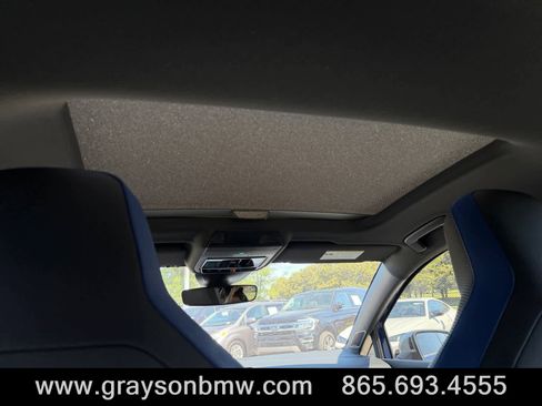 Used 2024 Volkswagen Golf R AWD/4WD image 21