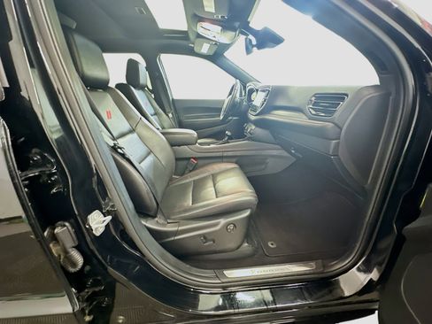 Used 2025 Dodge Durango GT image 34