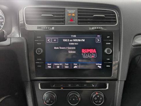Used 2018 Volkswagen Golf SE FWD image 29