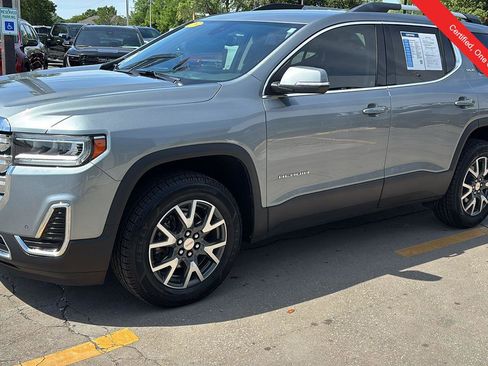 Certified 2023 GMC Acadia SLE w/ Driver Convenience Package FWD image 3
