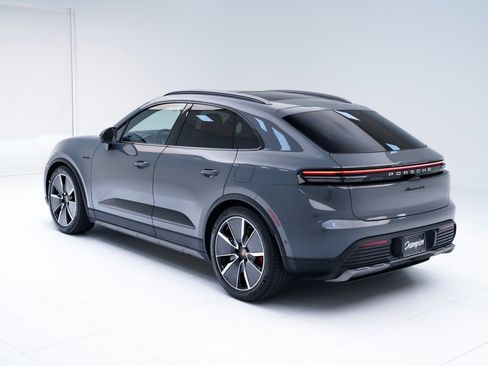 New 2025 Porsche Macan 4S Electric image 3