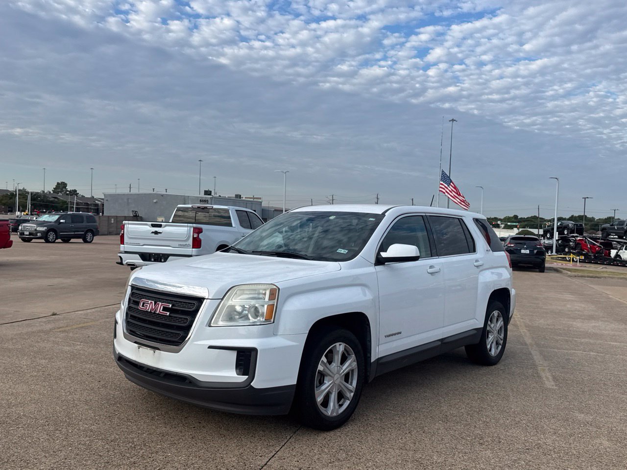 Used 2017 GMC Terrain SLE FWD image 9