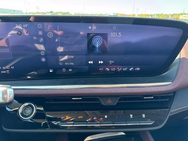 Used 2024 Buick Envision Sport Touring AWD/4WD image 11