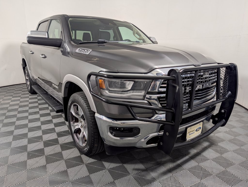 Used 2019 RAM 1500 Laramie AWD/4WD image 1