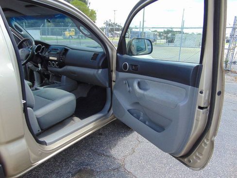Used 2006 Toyota Tacoma 2WD Regular Cab w/ Enhancement Pkg image 25