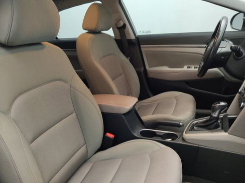 Used 2017 Hyundai Elantra SE w/ SE A/T Tech Package 03 image 21