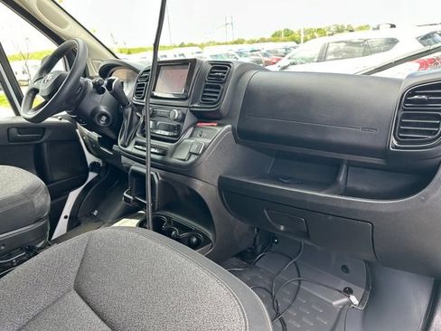 Used 2025 RAM ProMaster 2500 w/ Convenience Group FWD image 8