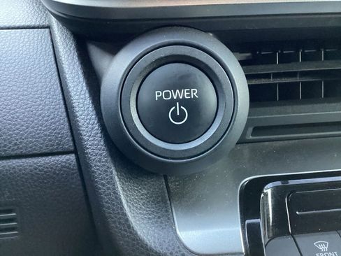 Used 2024 Toyota Prius LE image 22