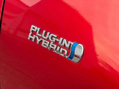 Used 2017 Toyota Prius Prime Premium image 8