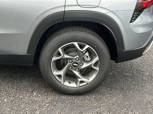 New 2026 Chevrolet Trax LT w/ Driver Confidence Package image 9