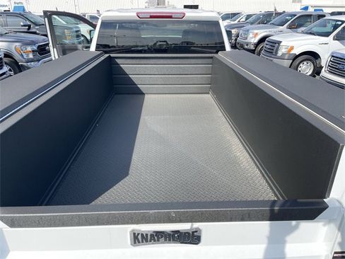 New 2024 GMC Sierra 2500 Pro w/ Convenience Package image 18