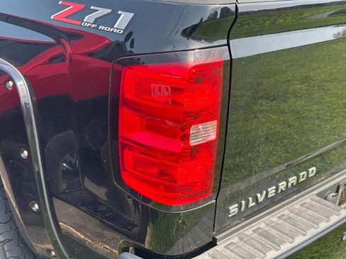 Used 2018 Chevrolet Silverado 1500 LT w/ All Star Edition AWD/4WD image 10