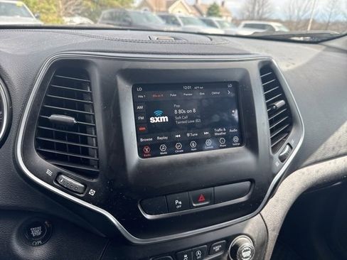 Used 2020 Jeep Cherokee Latitude Plus image 25