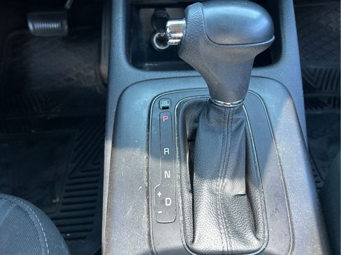 Used 2016 Kia Forte LX FWD image 19