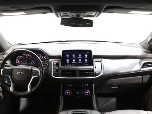 Used 2021 Chevrolet Tahoe Z71 w/ Z71 Signature Package AWD/4WD image 13