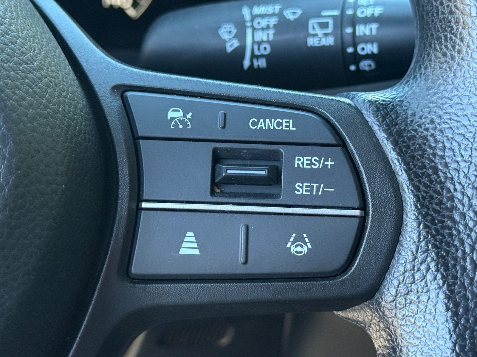Used 2024 Honda HR-V LX image 24