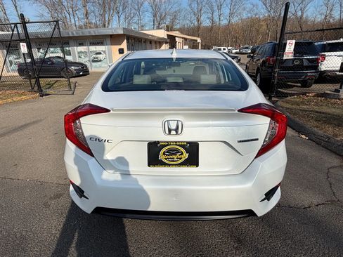 Used 2016 Honda Civic Touring image 6