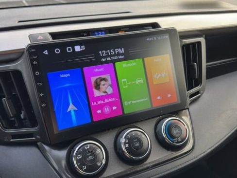 Used 2015 Toyota RAV4 LE image 11