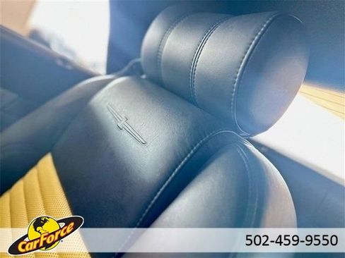 Used 2002 Ford Thunderbird Base image 24