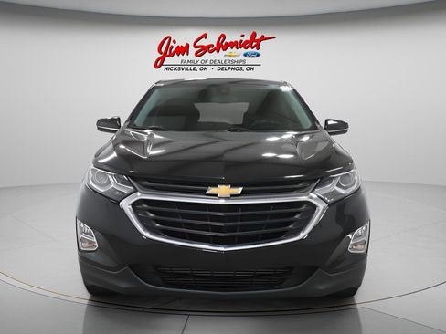 Used 2021 Chevrolet Equinox LT w/ Driver Convenience Package image 3