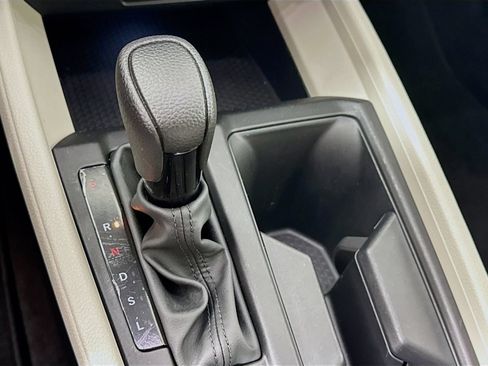 Certified 2025 Honda Accord SE image 17