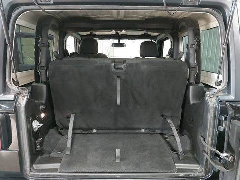 Used 2022 Jeep Wrangler Sport S image 11