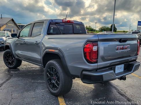New 2025 GMC Canyon AT4 image 7