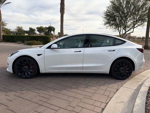 Used 2022 Tesla Model 3 Performance image 5